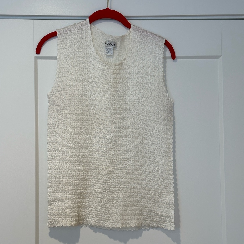 NICOLA White Textured Tank Top
